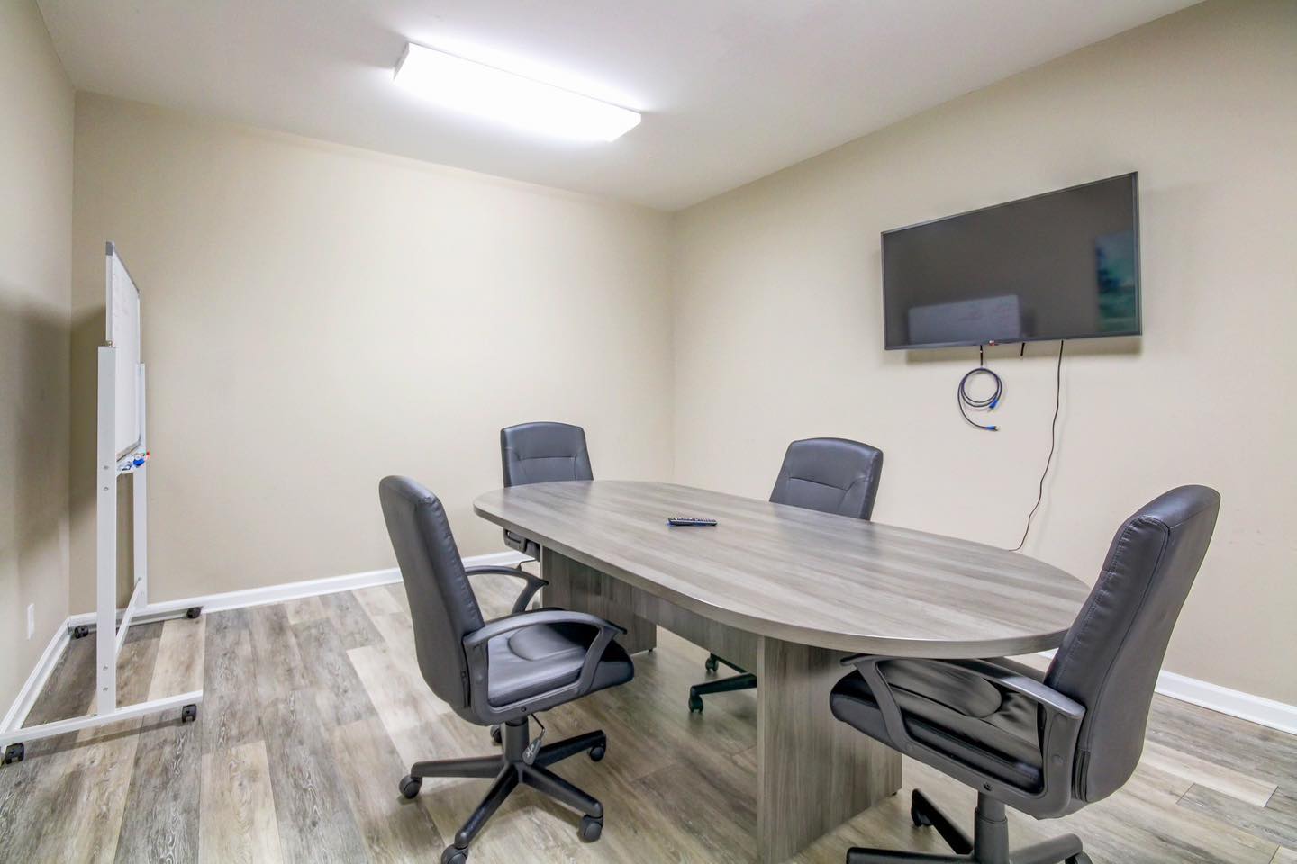 1017 S Riverside Dr - 224